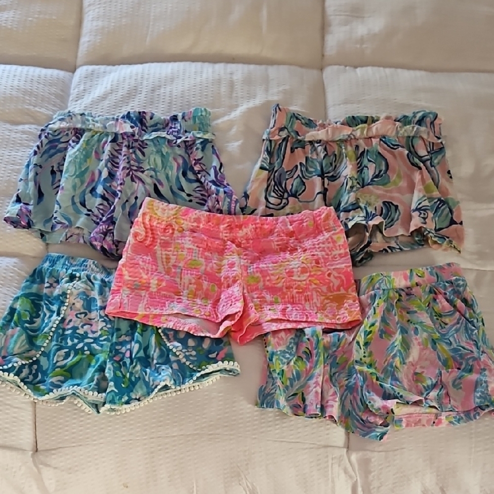 Colorful Patterned Shorts Set - Picture 2 of 7